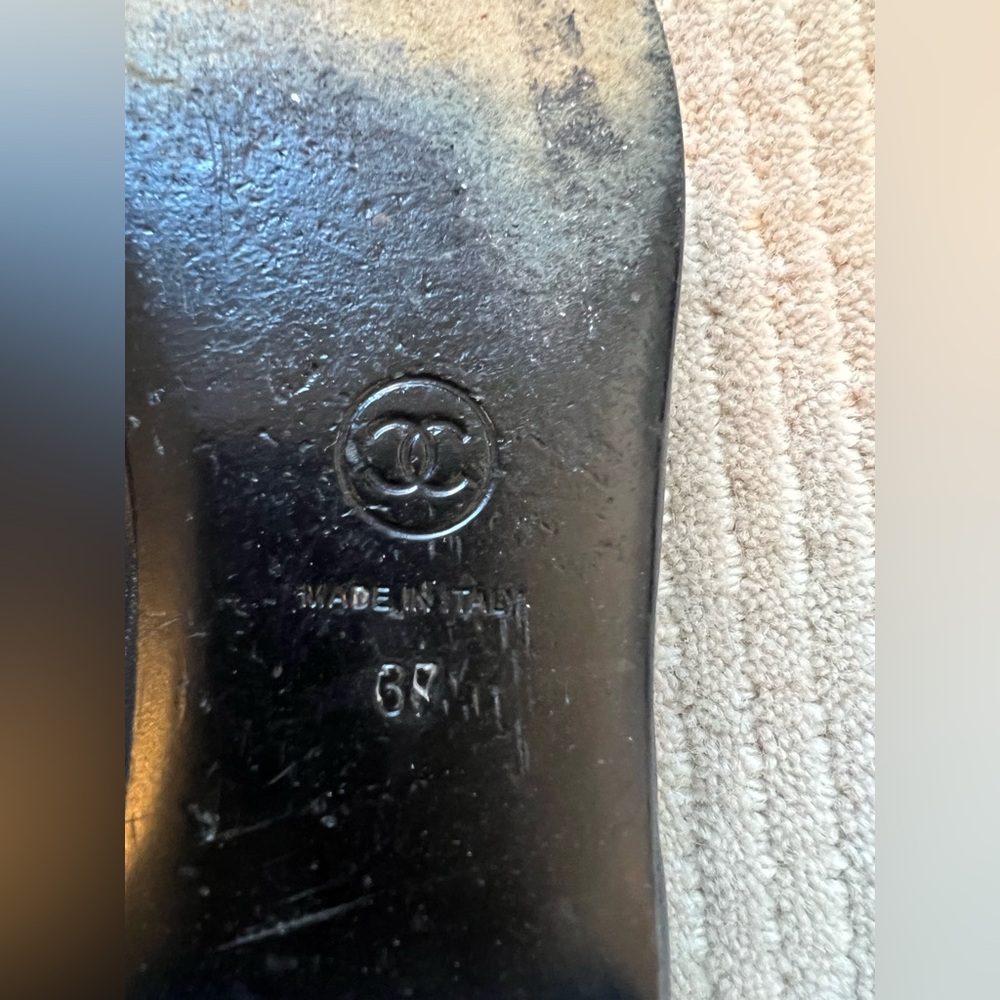 Chanel Black and Silver Ballet Flats - Picture 3 of 4